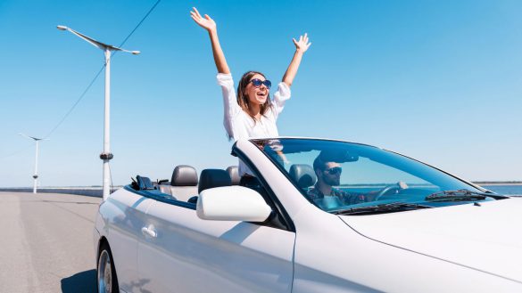 Auto cabrio: l'ideale per le vacanze estive in Sardegna